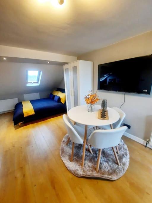 Alross Studio Flat / Private Bathroom London Eksteriør bilde