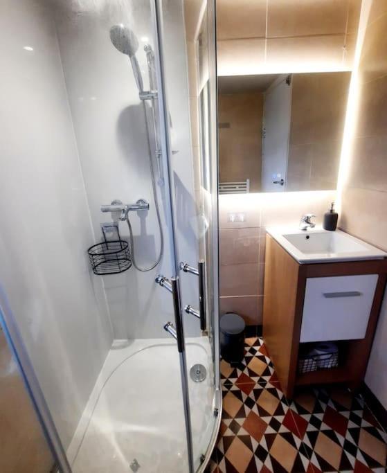 Alross Studio Flat / Private Bathroom London Eksteriør bilde
