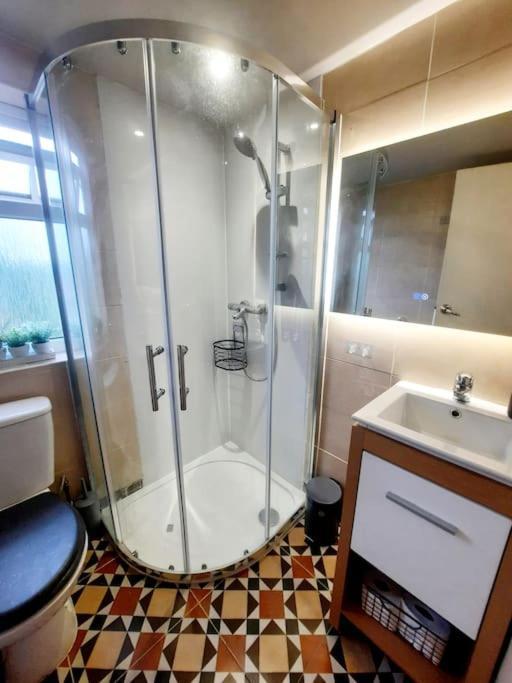 Alross Studio Flat / Private Bathroom London Eksteriør bilde